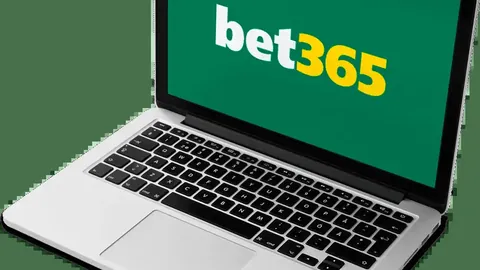 全红婵18岁生日庆典盛大，跳水队同仁齐贺，访谈中金句连连