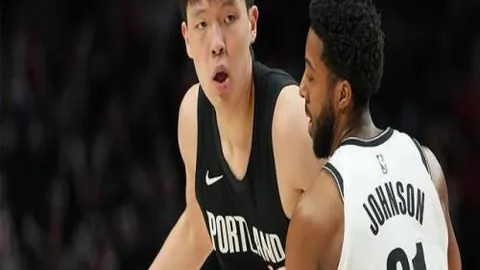 郑钦文：渴望对决萨巴伦卡，誓取萨巴伦卡胜利